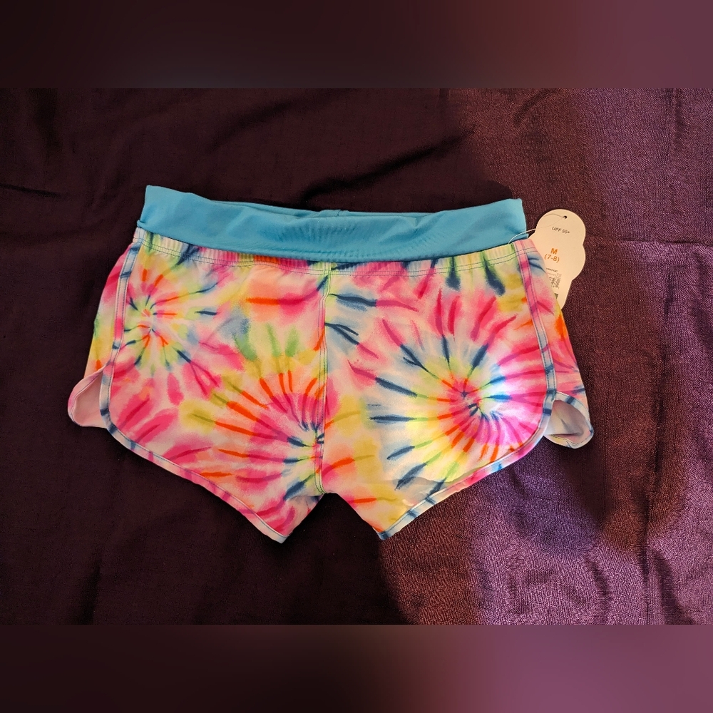 New kids tye dye shorts- size 7-8 M
